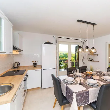 Two-bedroom In * Trilj